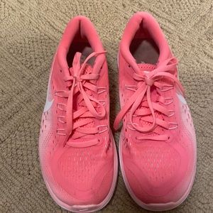 Women 6.5 Nike Flex 2017 Running
